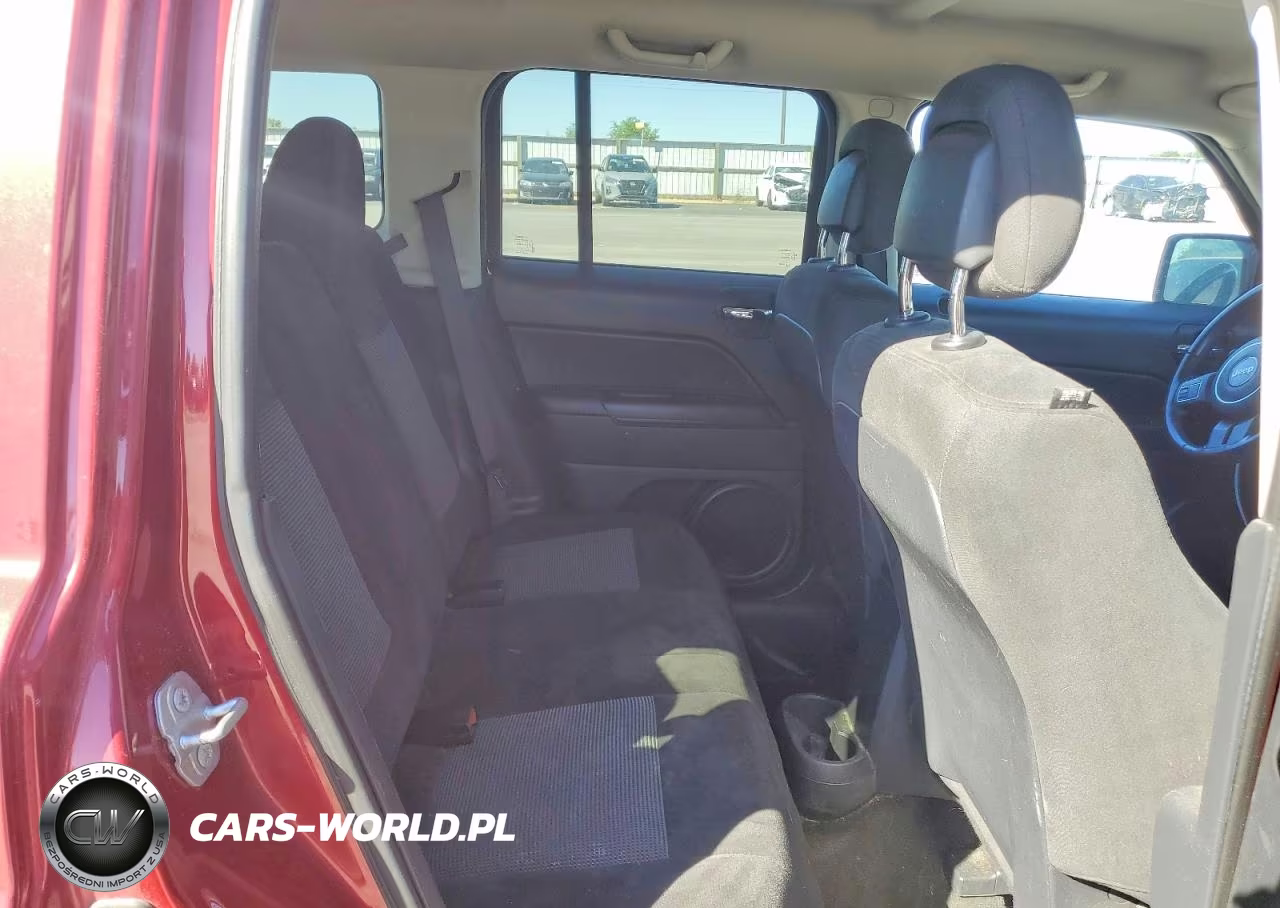 2017 Jeep Patriot Latitude VIN:1C4NJRFBXHD124572 - 11