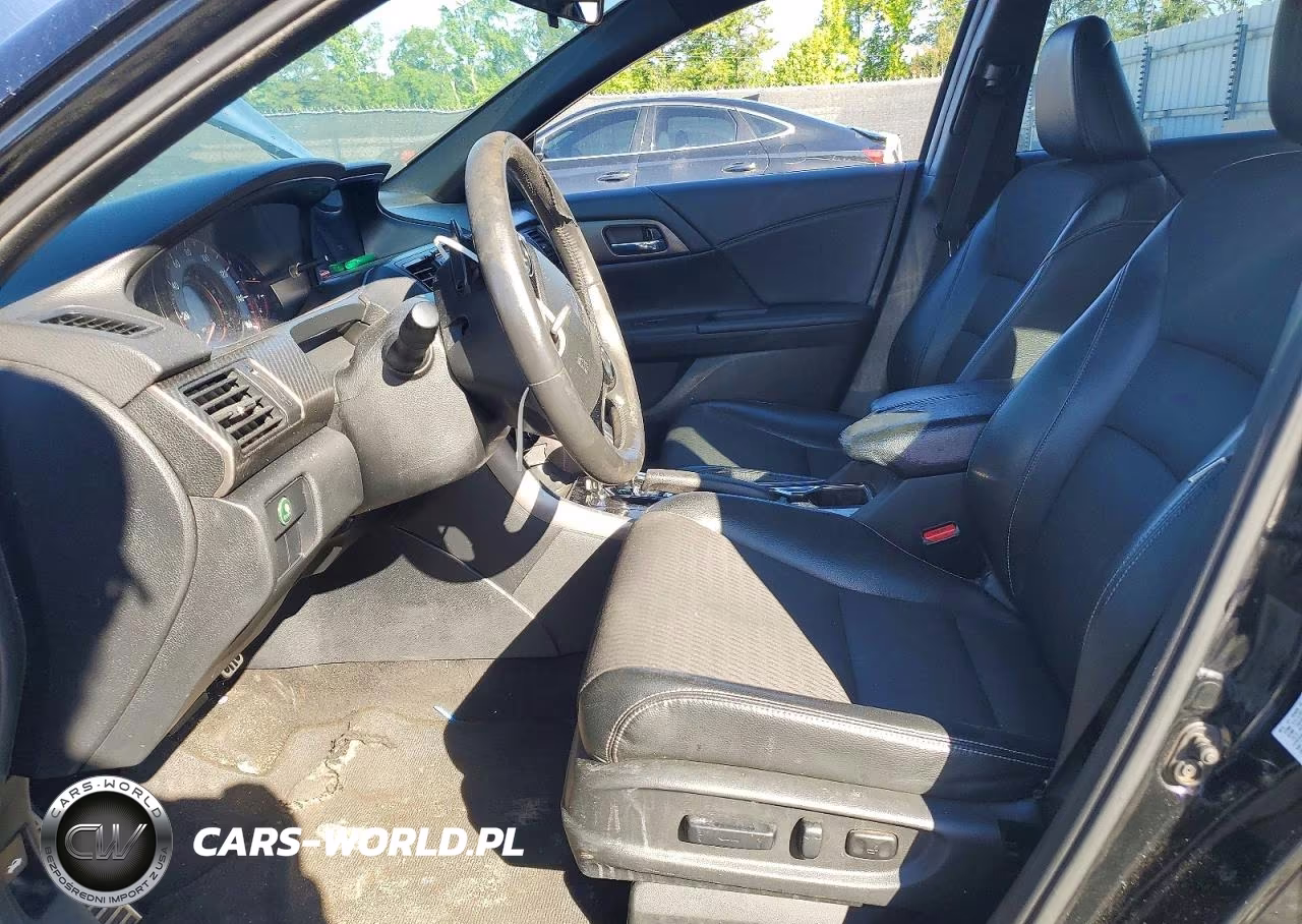 2016 Honda Accord Sport VIN:1HGCR2F5XGA106298 - 7