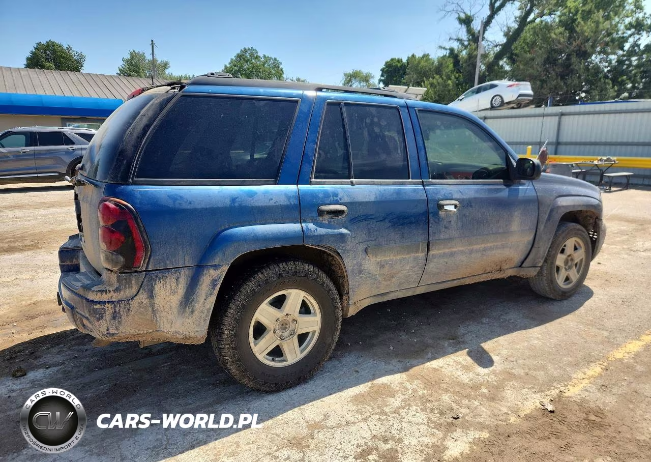 2005 Chevrolet Trailblazer Ls VIN:1GNDS13S652151023 - 3