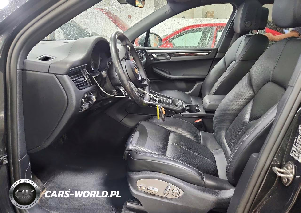 2023 Porsche Macan S VIN:WP1AG2A53PLB41934 - 7