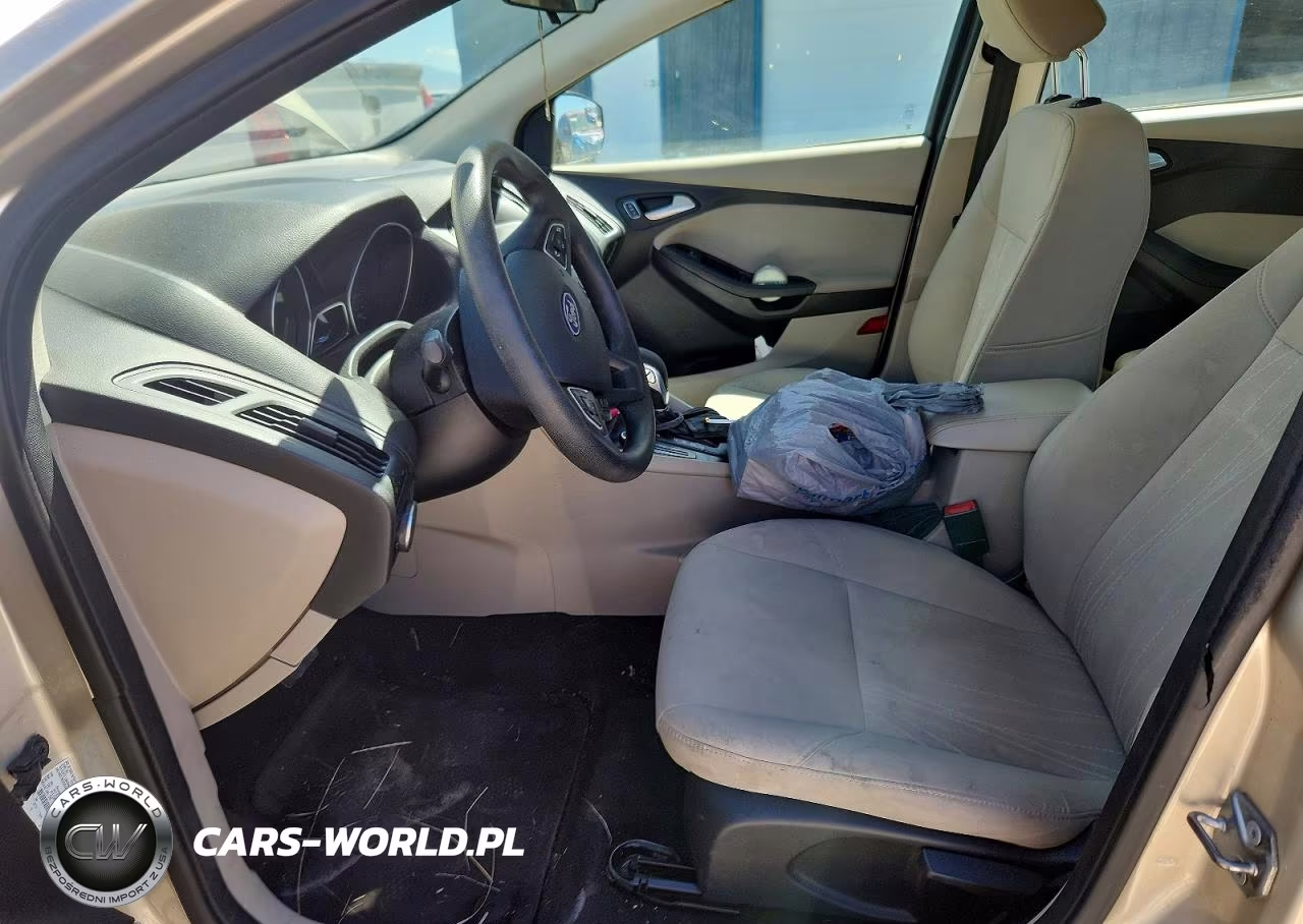 2017 Ford Focus Se VIN:1FADP3K29HL322469 - 7