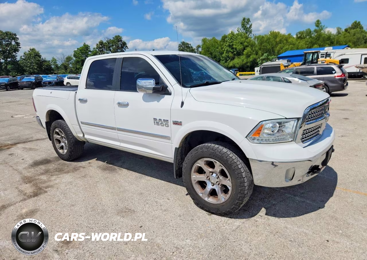 2016 Ram 1500 Laramie VIN:1C6RR7NT9GS314292 - 4
