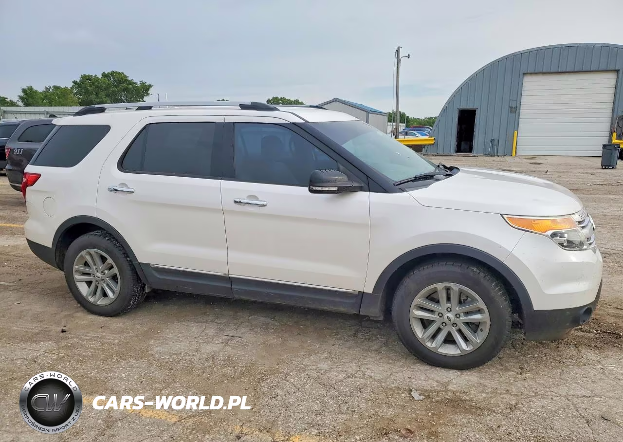 2014 Ford Explorer Xlt VIN:1FM5K7D85EGA13085 - 4