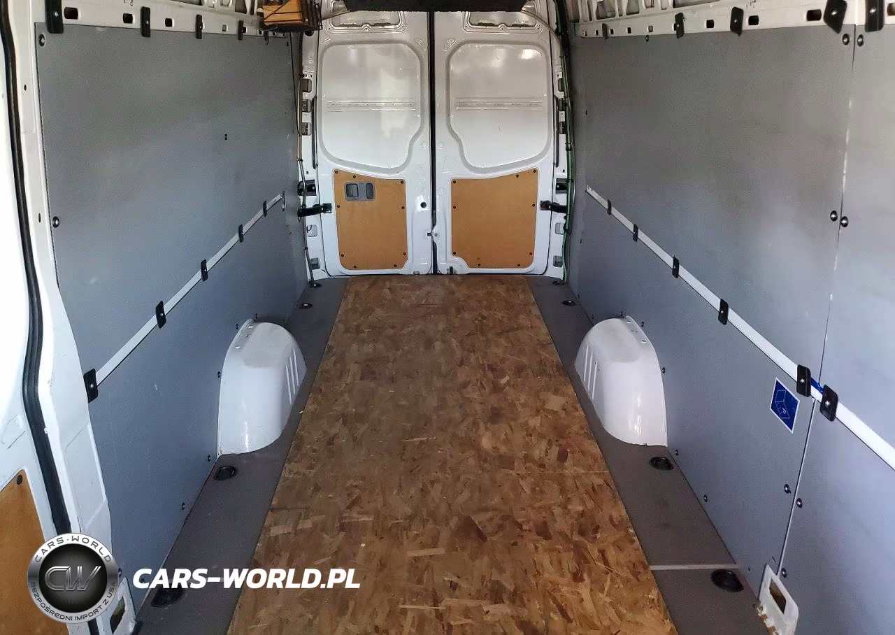 2016 Mercedes Benz Sprinter 2500 Delivery Van VIN:WD3PE8CDXGP317342 - 10
