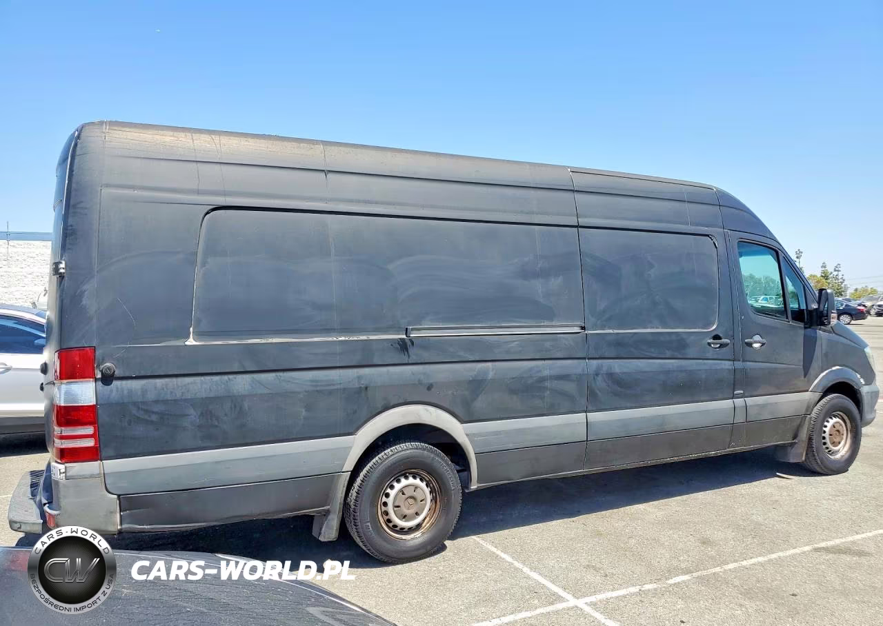 2016 Mercedes Benz Sprinter 2500 Delivery Van VIN:WD3PE8CDXGP317342 - 3
