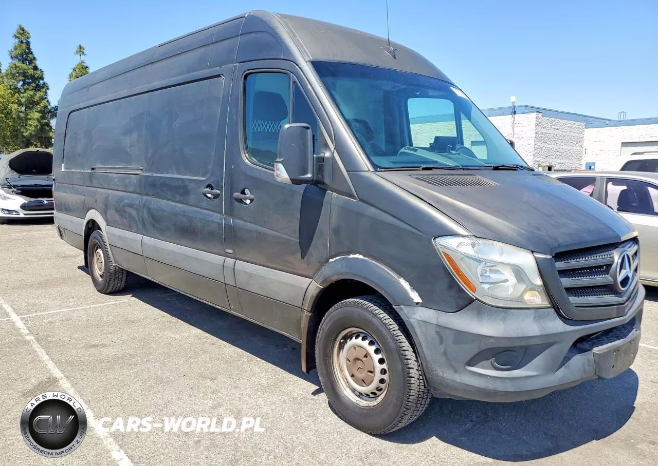 2016 Mercedes Benz Sprinter 2500 Delivery Van VIN:WD3PE8CDXGP317342 - 4
