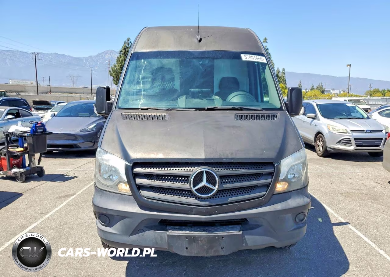 2016 Mercedes Benz Sprinter 2500 Delivery Van VIN:WD3PE8CDXGP317342 - 5