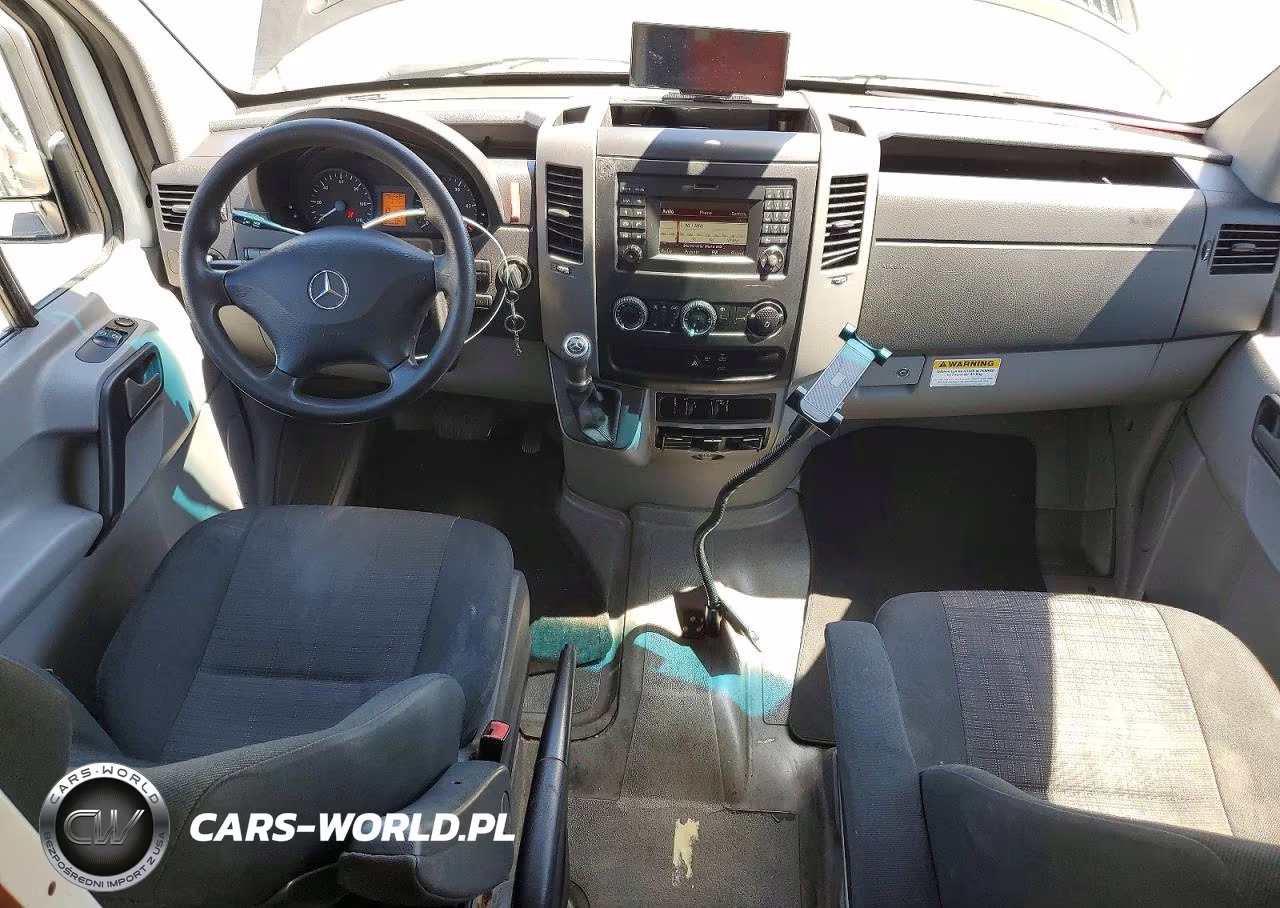 2016 Mercedes Benz Sprinter 2500 Delivery Van VIN:WD3PE8CDXGP317342 - 8