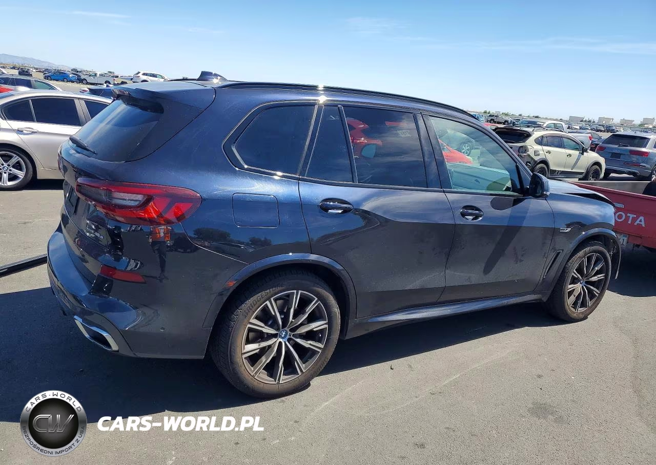 2022 BMW X5 xDrive45E VIN:5UXTA6C09N9K28539 - 3
