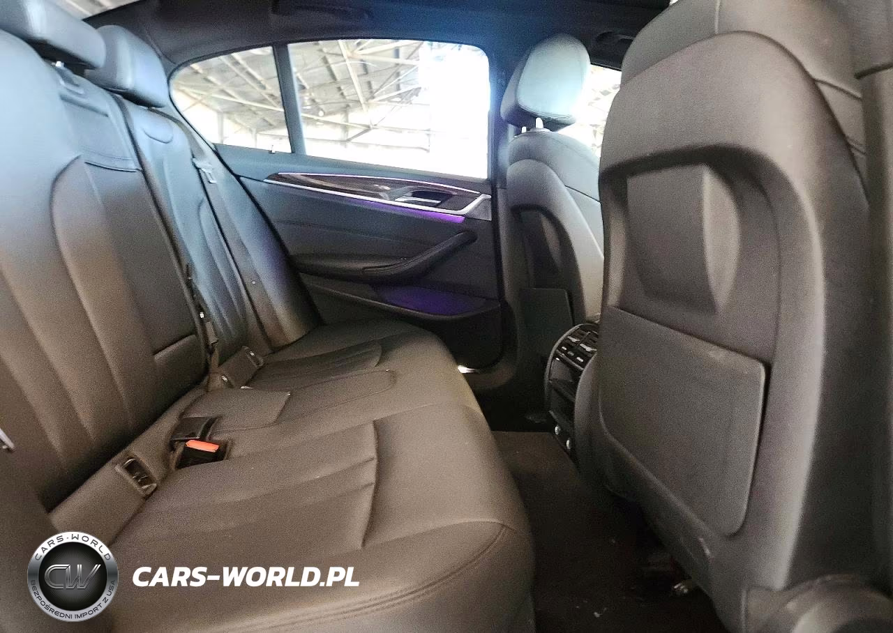 2019 BMW 530E VIN:WBAJA9C53KB392649 - 10
