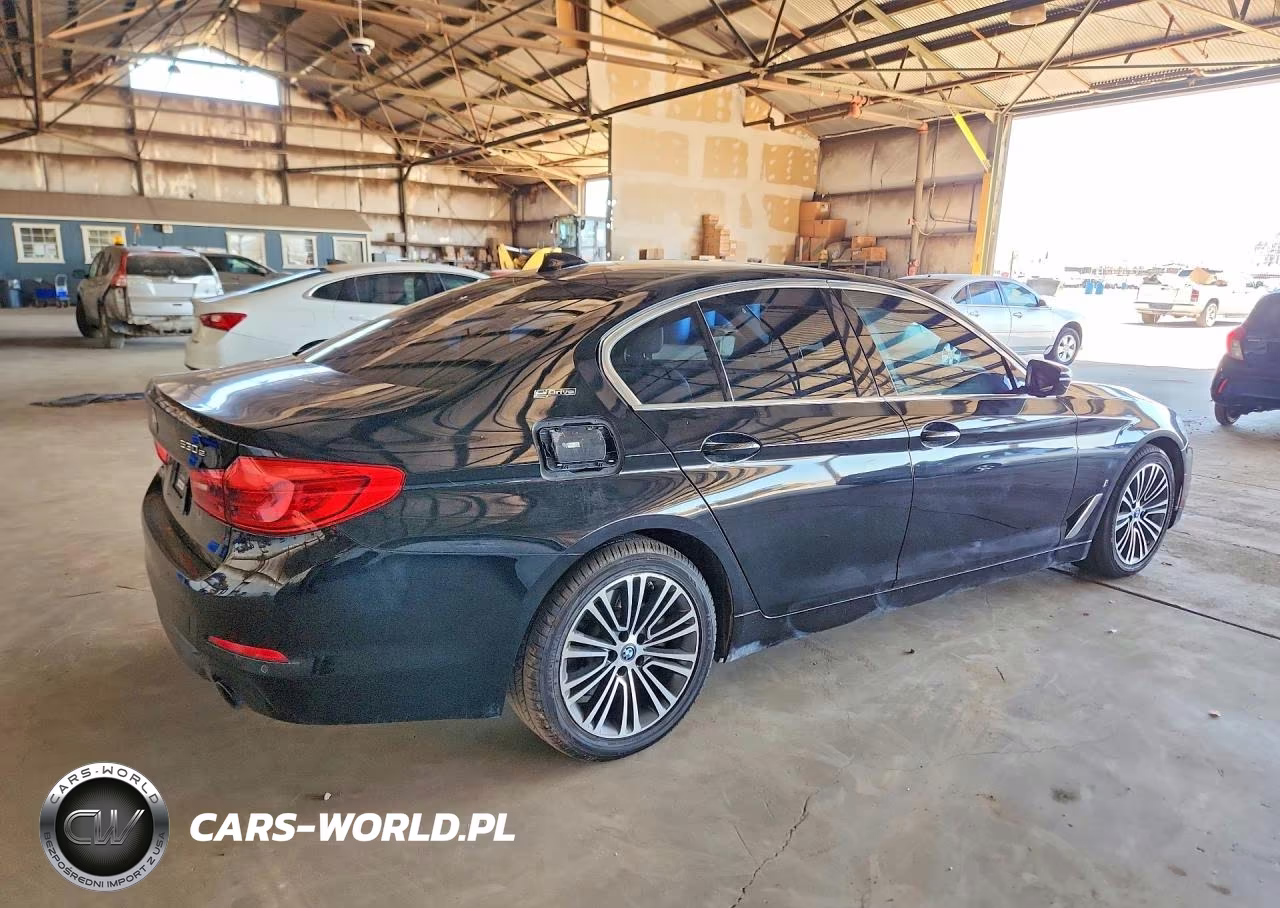 2019 BMW 530E VIN:WBAJA9C53KB392649 - 3