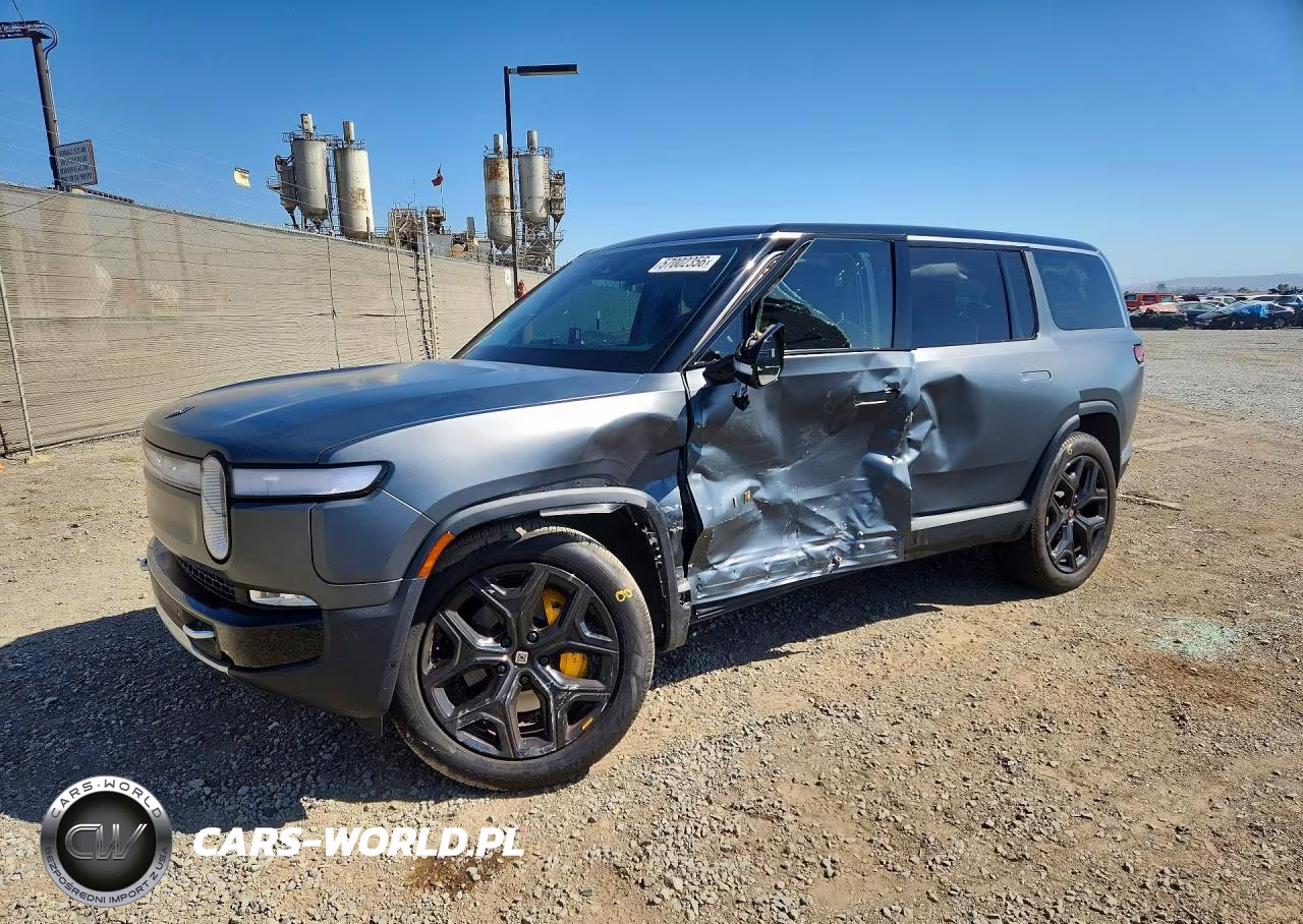 2024 Rivian R1S Adventure