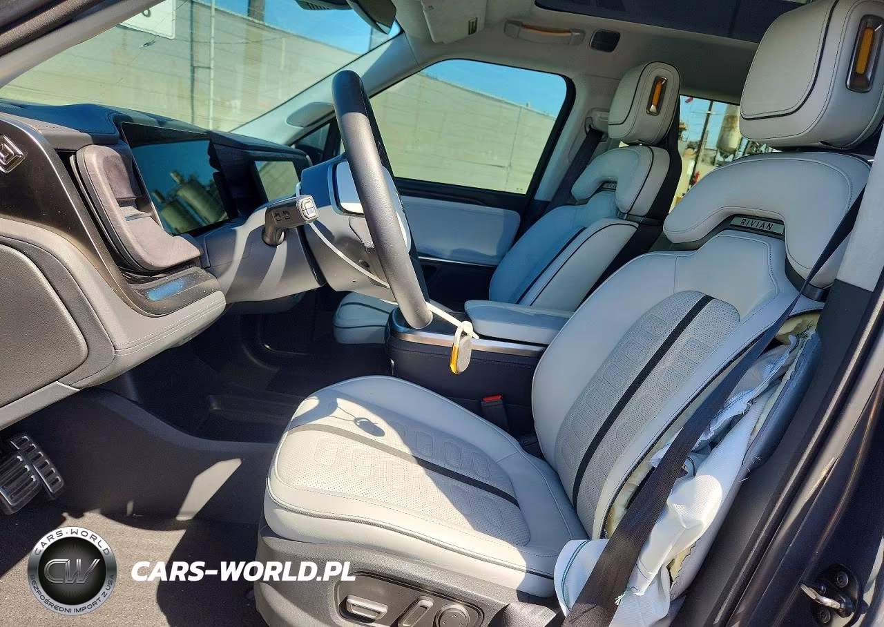 2024 Rivian R1S Adventure VIN:7PDSGABA4RN030708 - 7