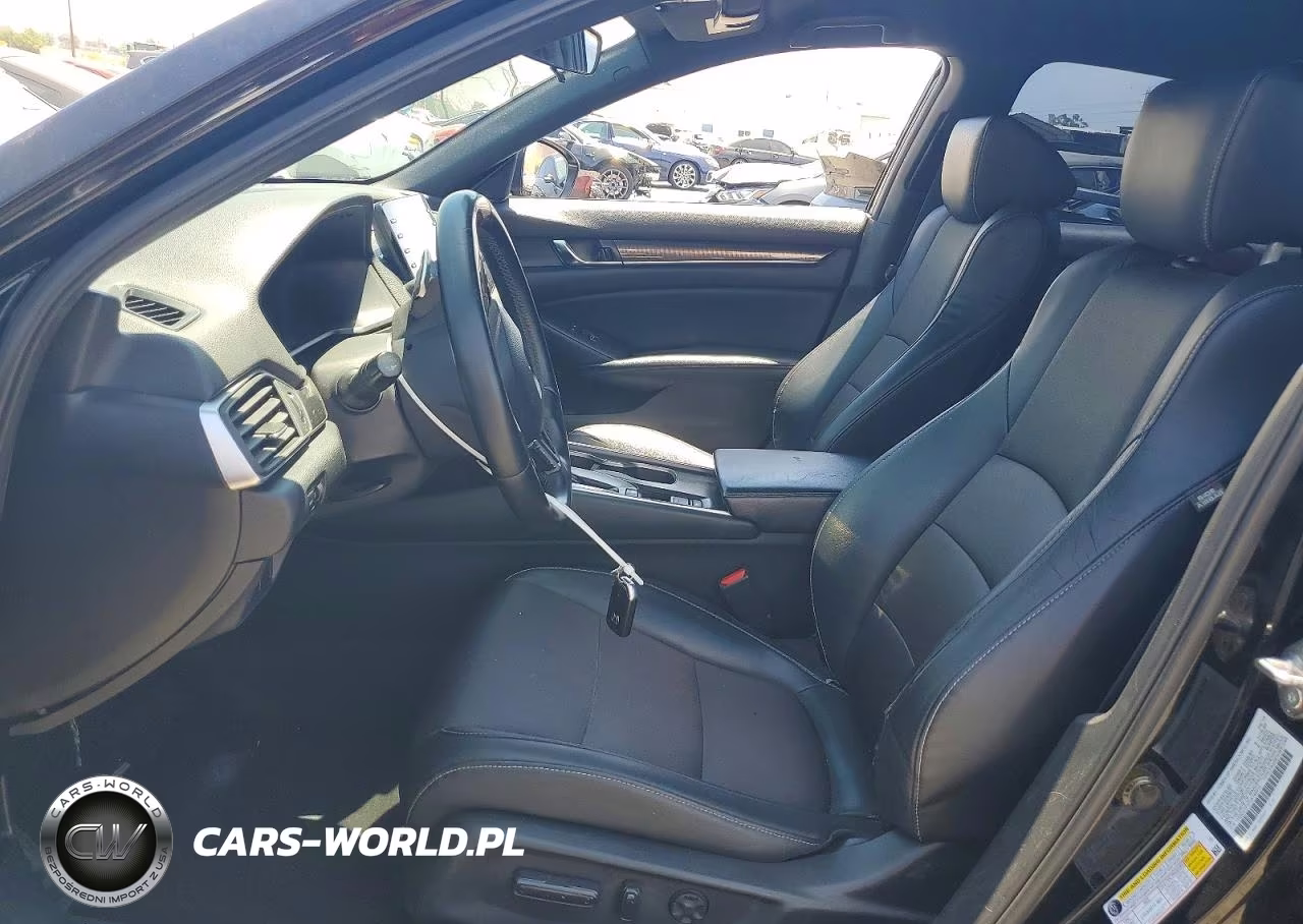 2018 Honda Accord Sport VIN:1HGCV1F37JA149010 - 7