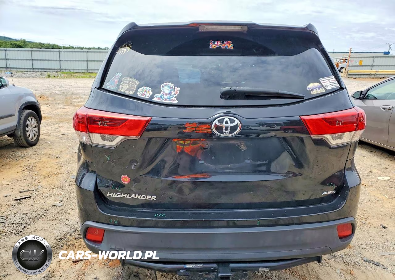 2018 Toyota Highlander Le VIN:5TDBZRFH8JS817683 - 6