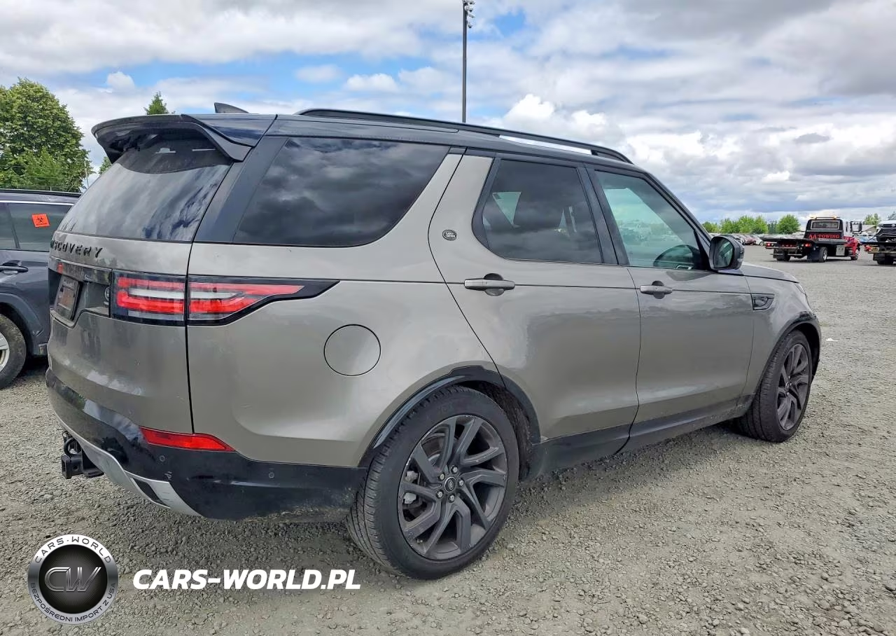 2018 Land Rover Discovery Hse Luxury VIN:SALRT2RVXJA067105 - 3