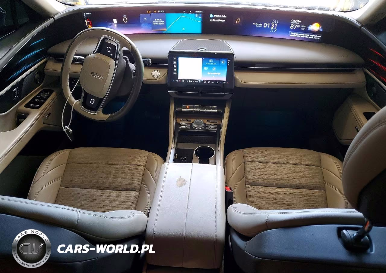 2025 Lincoln Nautilus Reserve VIN:5LMPJ8KA2SJ900436 - 8