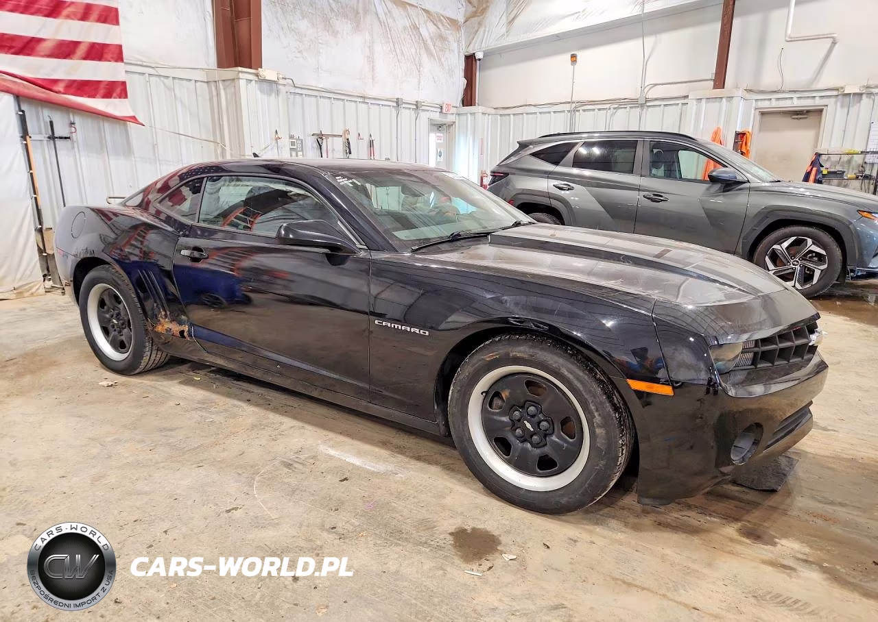 2011 Chevrolet Camaro Ls VIN:2G1FE1ED7B9213381 - 4