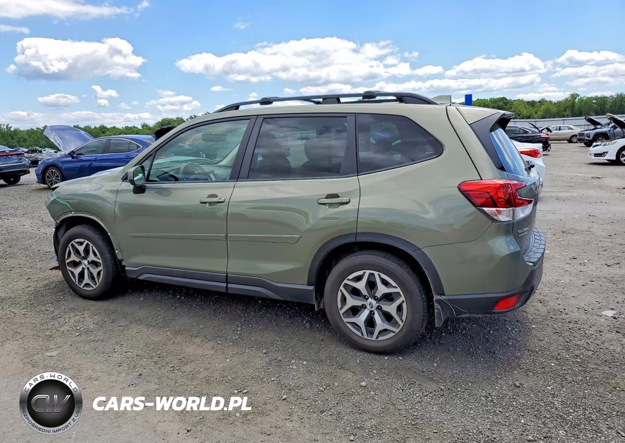 2021 Subaru Forester Premium VIN:JF2SKAJC9MH466004 - 2