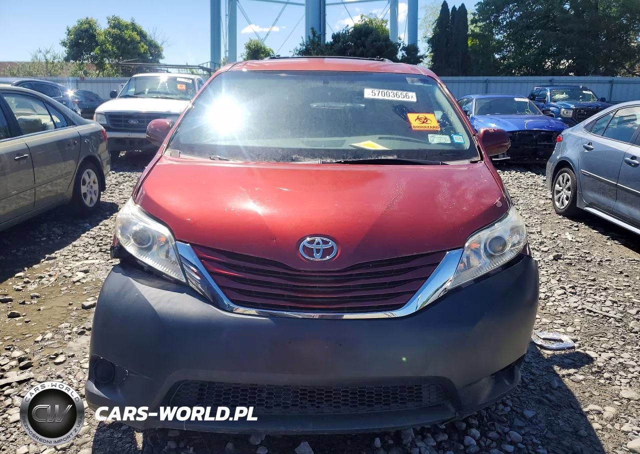 2017 Toyota Sienna Le VIN:5TDKZ3DC3HS772408 - 5