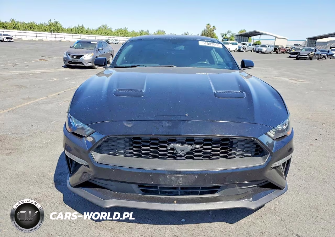 2018 Ford Mustang VIN:1FA6P8TH2J5123606 - 5