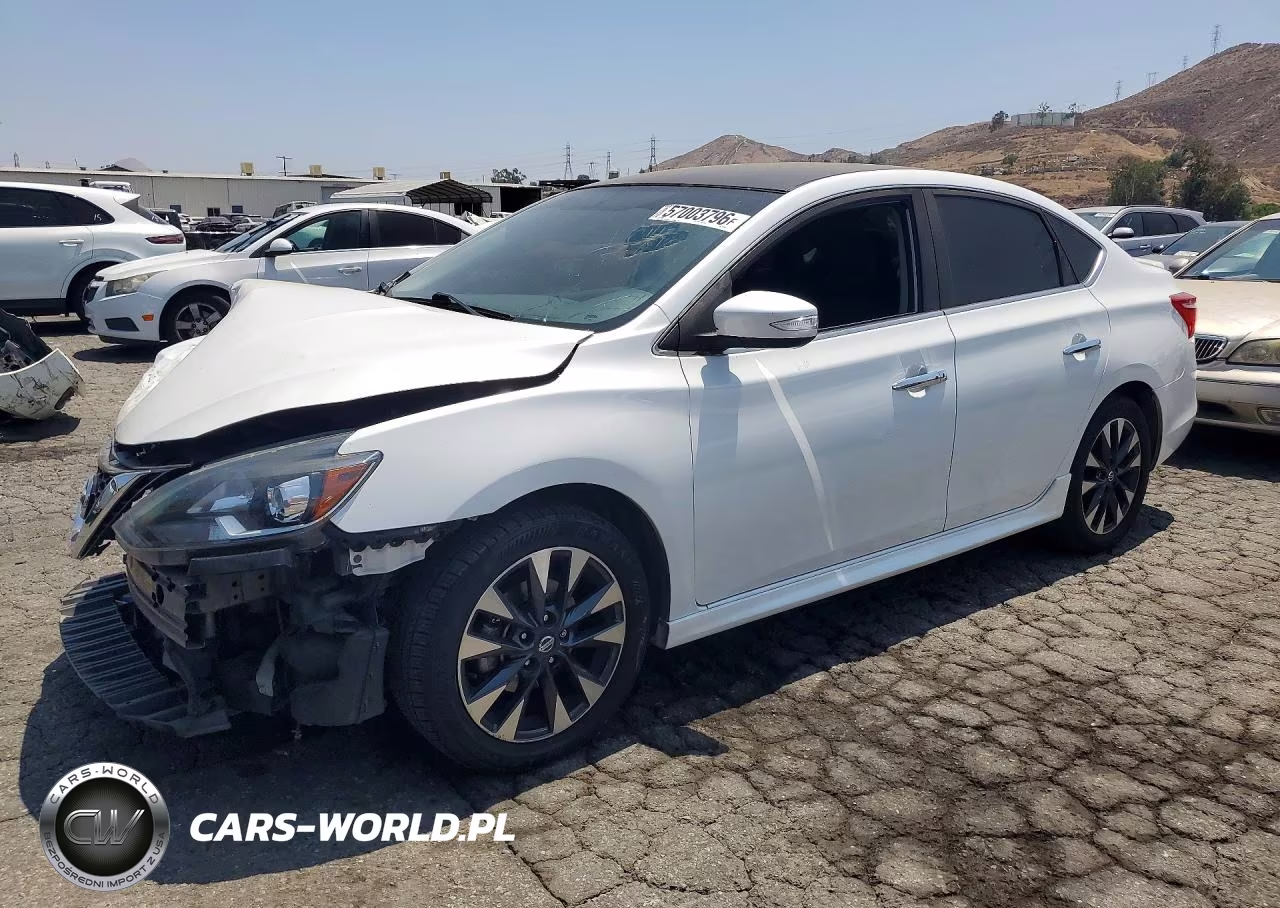 2016 Nissan Sentra Sr – zdjęcie 1 z 12