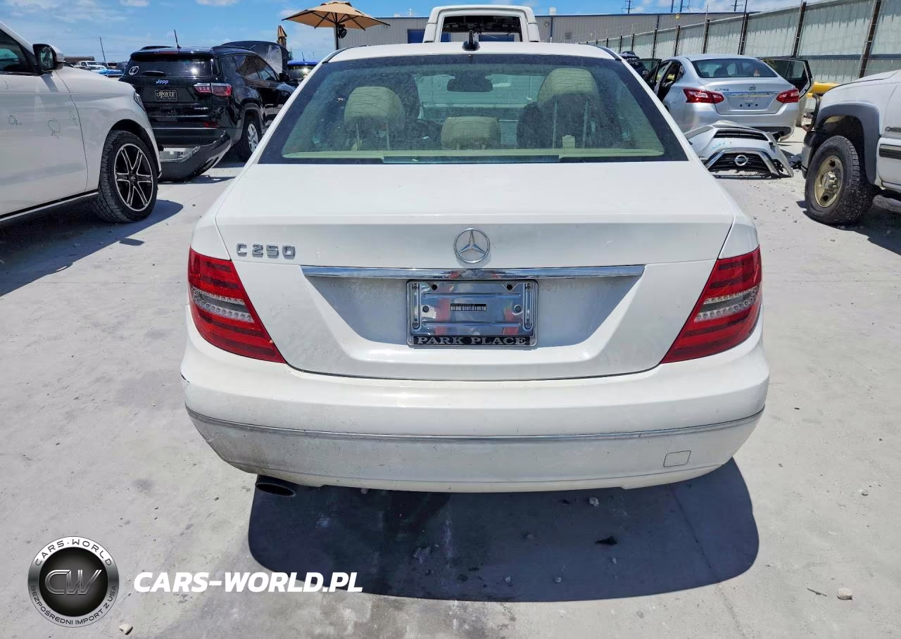 2013 Mercedes-Benz C 250 VIN:WDDGF4HB4DA783145 - 6