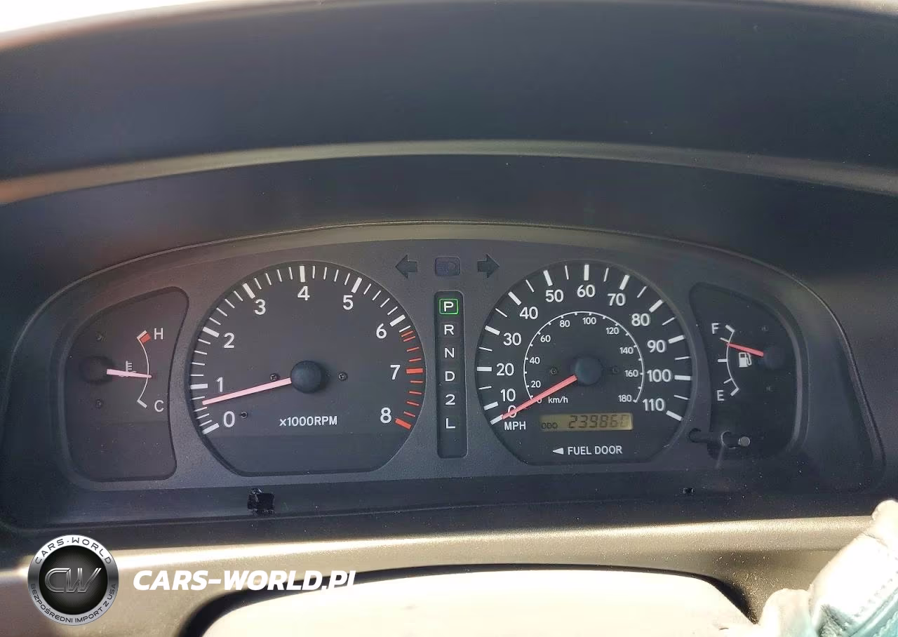1998 Toyota Sienna Le VIN:4T3ZF13C5WU042802 - 9