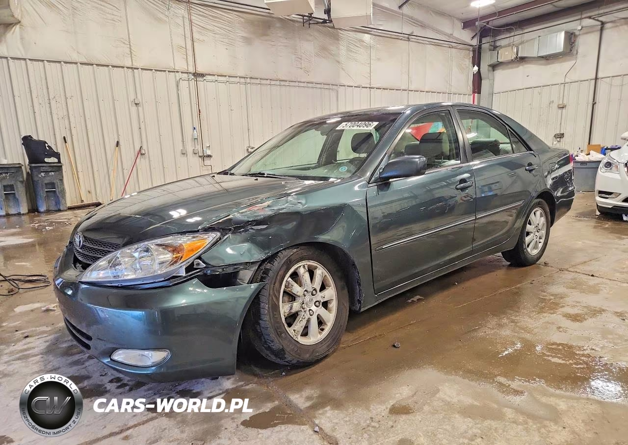 2004 Toyota Camry Le