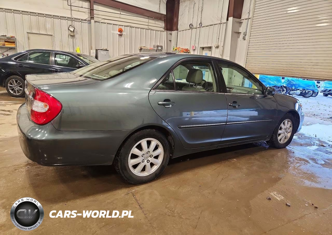 2004 Toyota Camry Le VIN:4T1BE30K54U304500 - 3