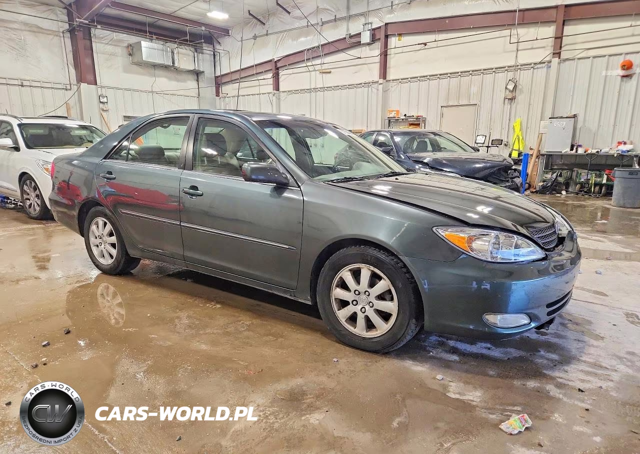 2004 Toyota Camry Le VIN:4T1BE30K54U304500 - 4