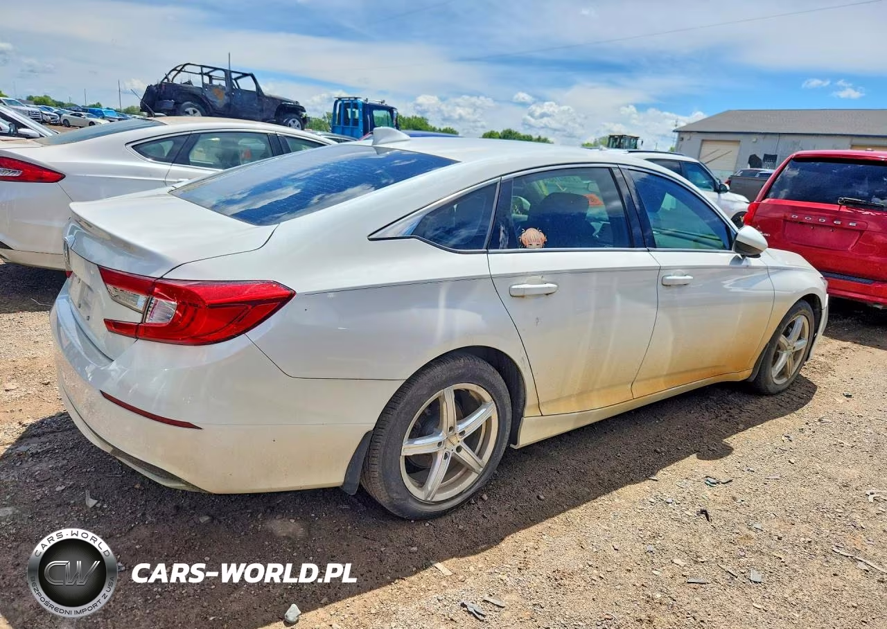 2018 Honda Accord Lx VIN:1HGCV1F19JA131610 - 3