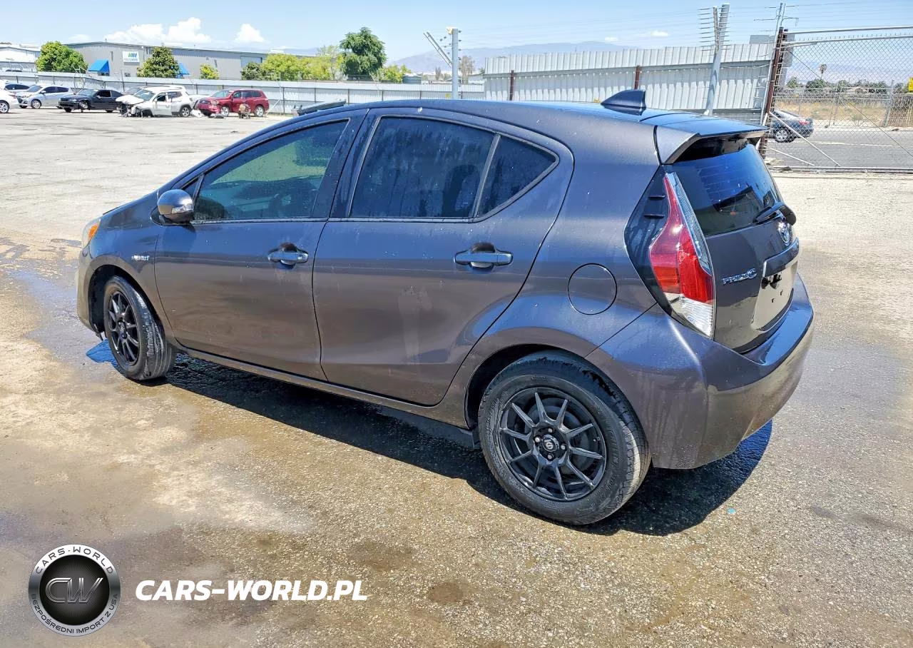 2016 Toyota Prius C One VIN:JTDKDTB32G1119257 - 2