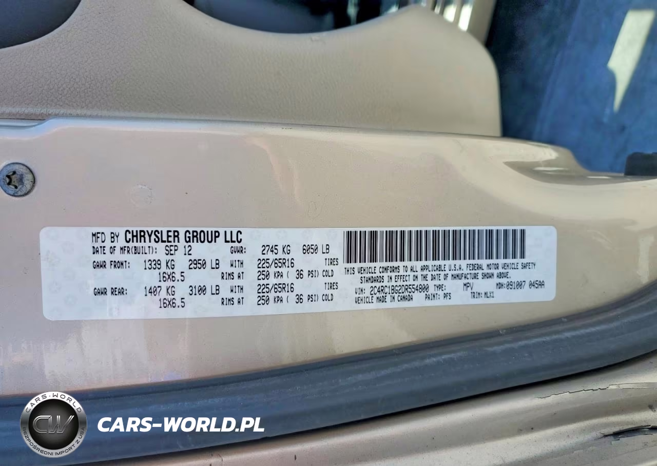 2013 Chrysler Town & Country Touring VIN:2C4RC1BG2DR554800 - 13