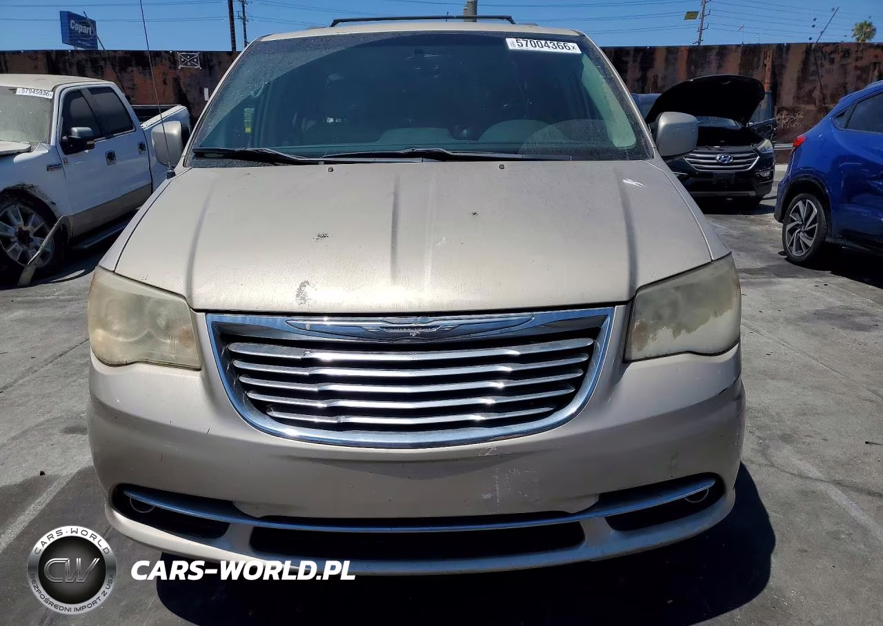 2013 Chrysler Town & Country Touring VIN:2C4RC1BG2DR554800 - 5