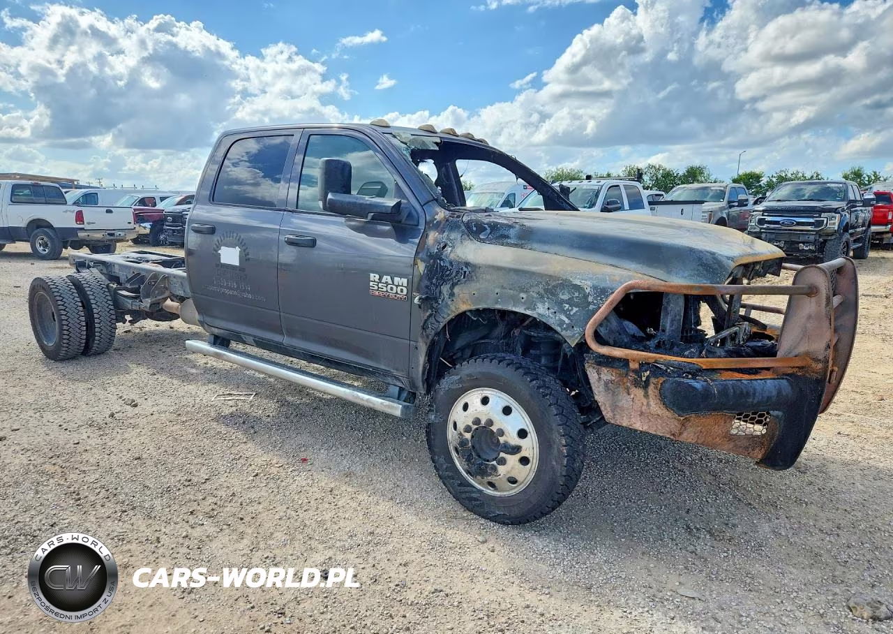 2016 Ram 5500 VIN:3C7WRNFL1GG280454 - 4