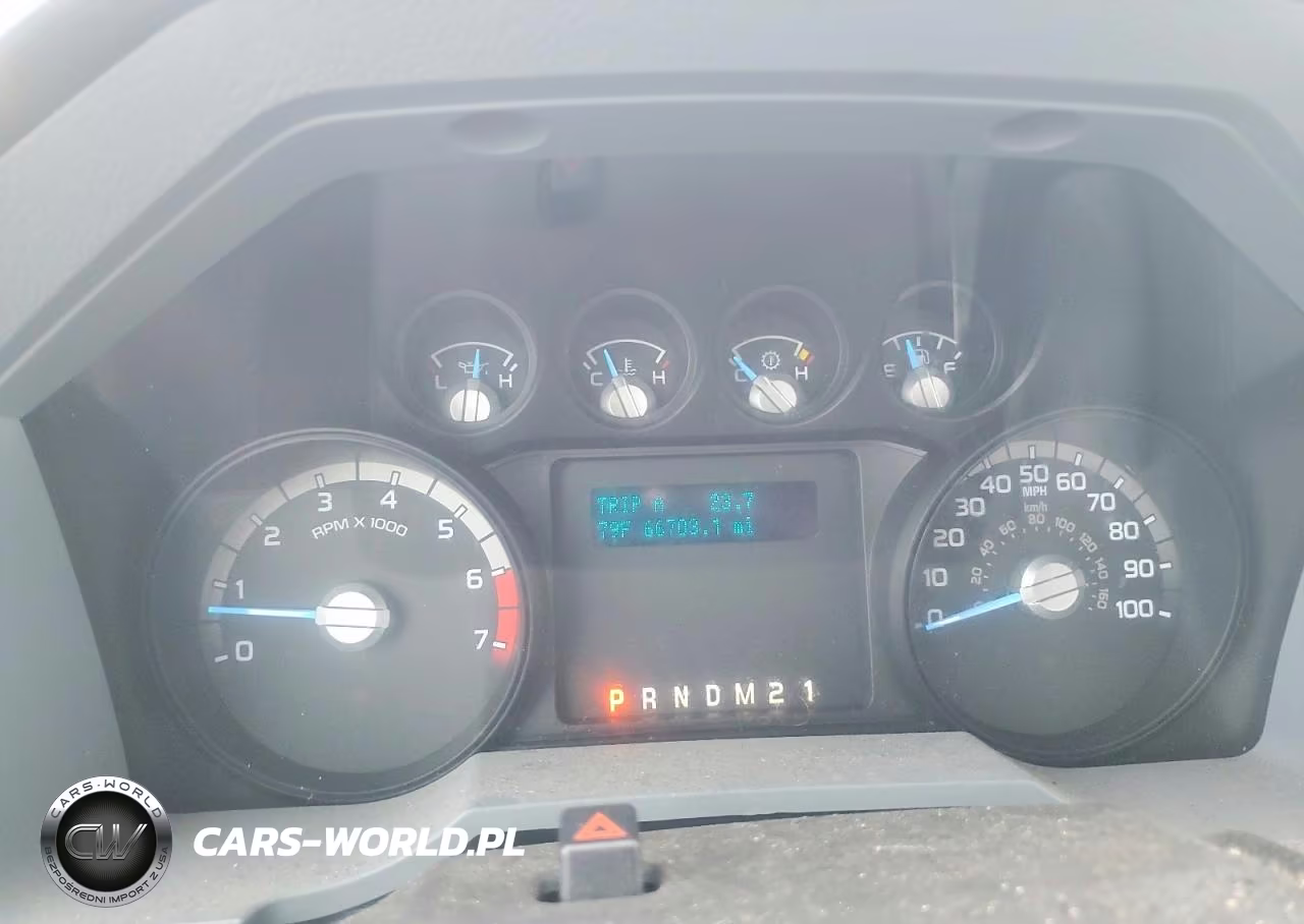 2013 Ford F250 Super Duty VIN:1FTBF2A62DEA64782 - 9