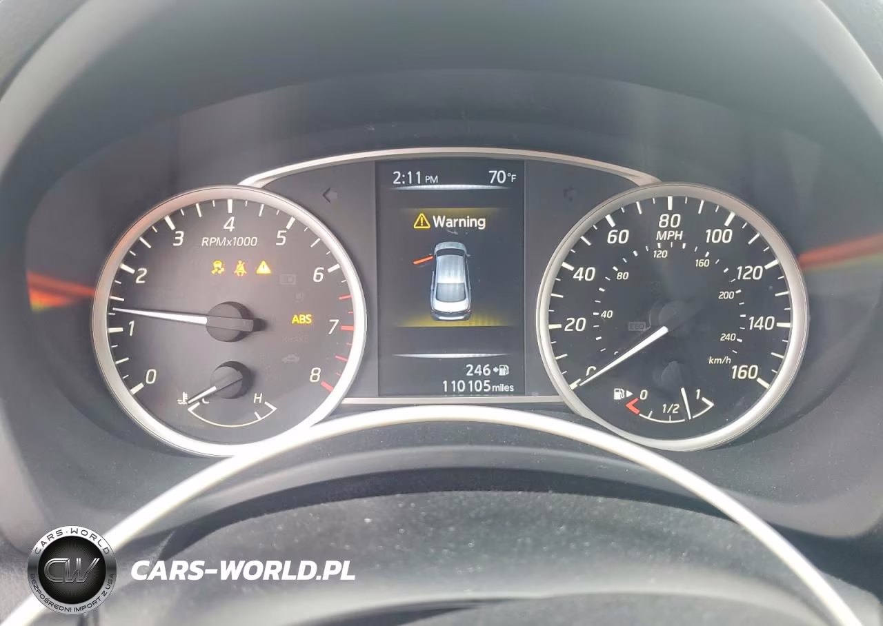 2017 Nissan Sentra Sr Turbo VIN:3N1CB7AP0HY304610 - 9