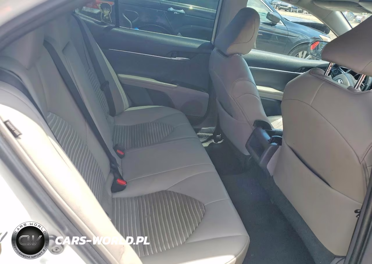 2020 Toyota Camry Se VIN:4T1G11AK0LU342364 - 10
