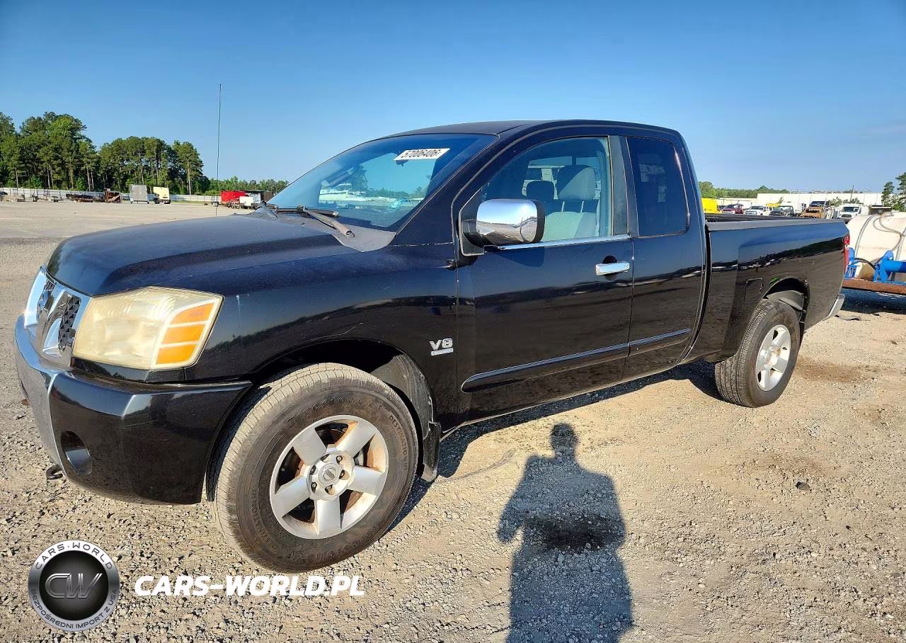 2004 Nissan Titan Xe