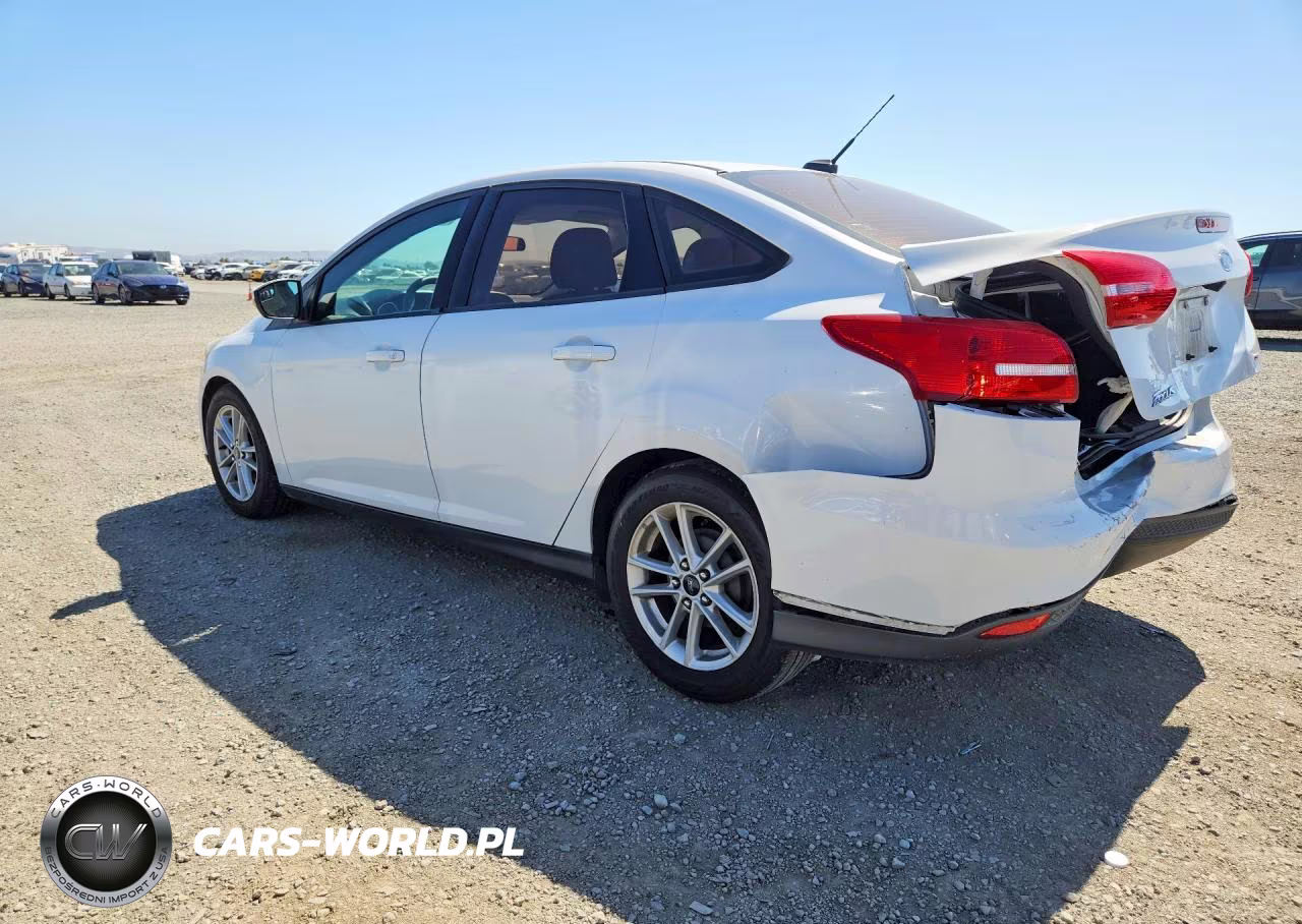 2015 Ford Focus Se VIN:1FADP3F2XFL317353 - 2
