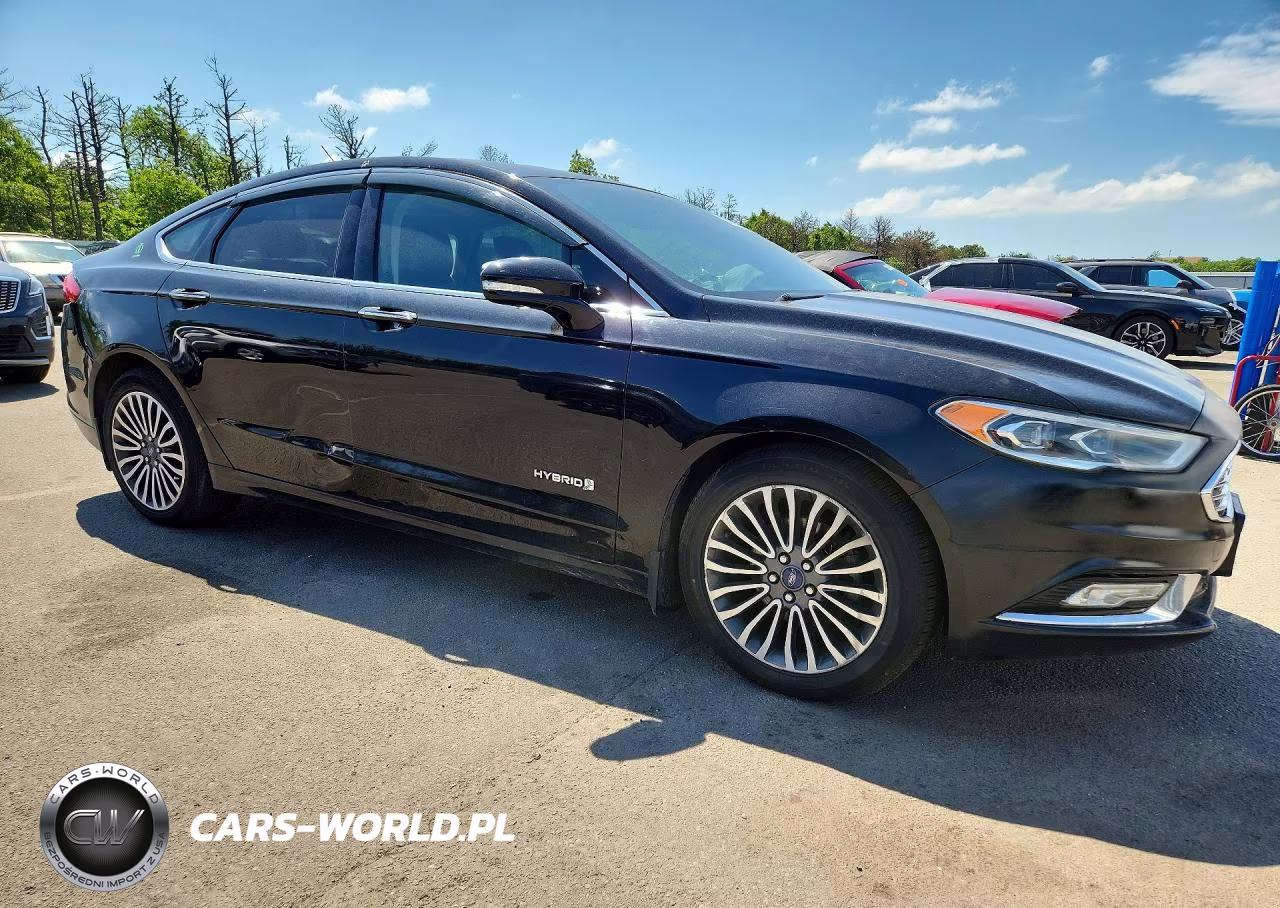 2018 Ford Fusion Titanium VIN:3FA6P0RU5JR206790 - 4