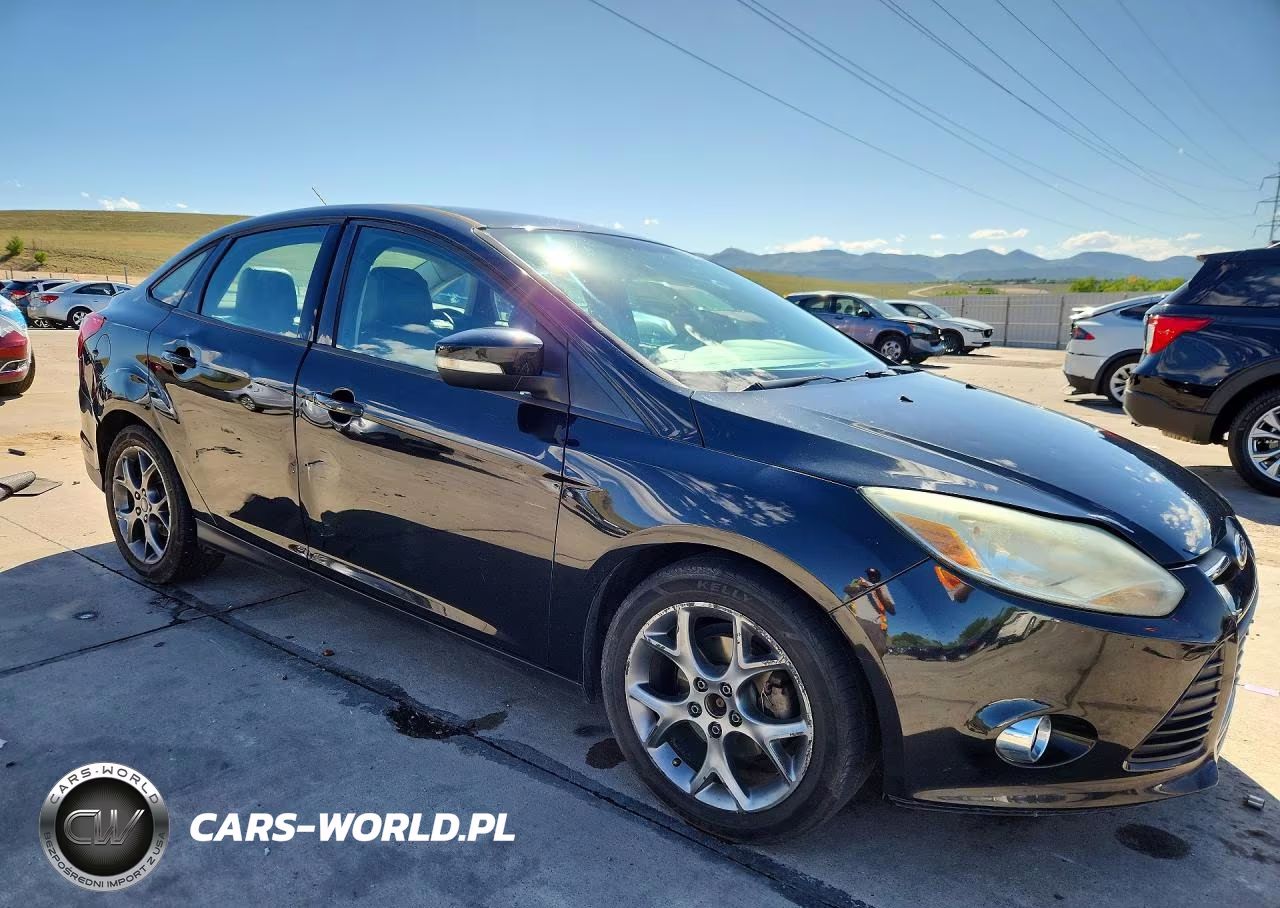 2013 Ford Focus Se VIN:1FADP3F29DL266165 - 4