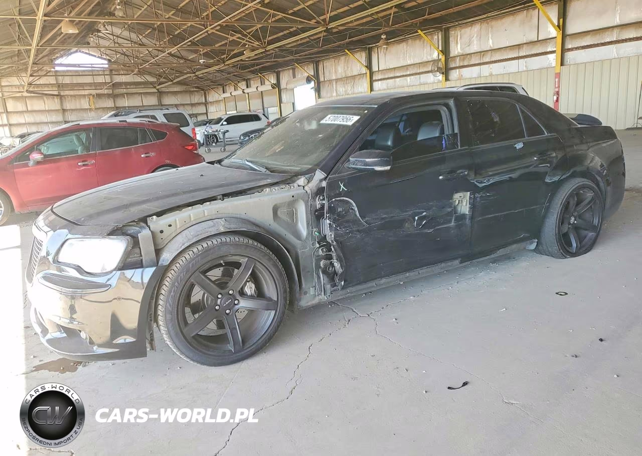 2013 Chrysler 300 Srt-8 – zdjęcie 1 z 13
