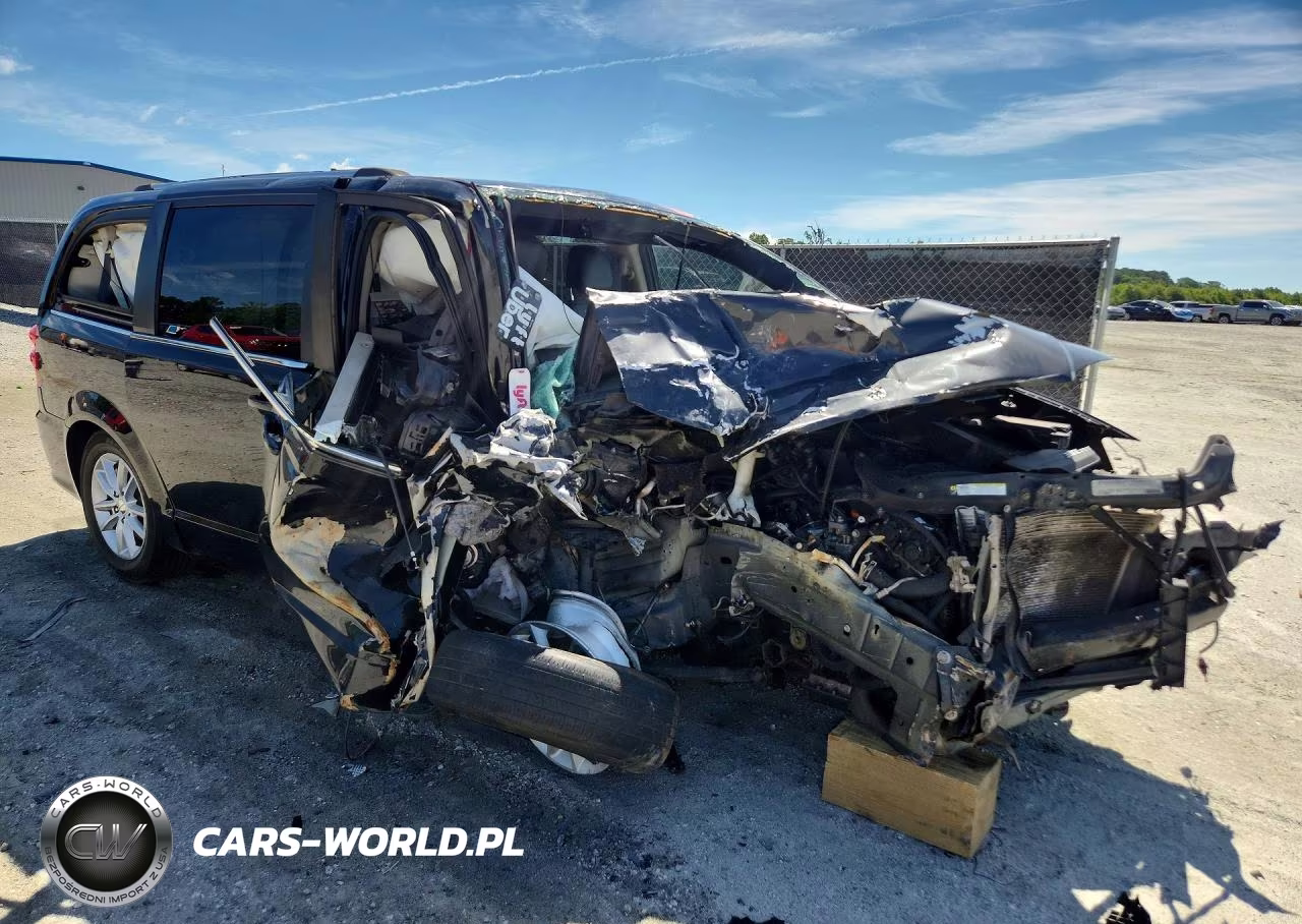 2018 Dodge Grand Caravan Sxt VIN:2C4RDGCG6JR327300 - 4