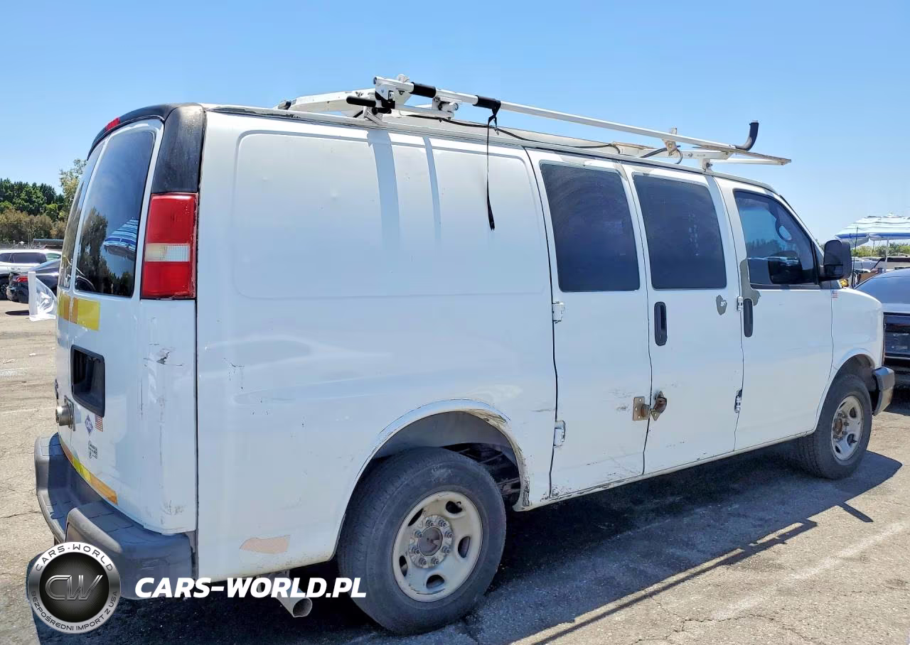 2012 Chevrolet Express 2500 Cargo Delivery Van VIN:1GCWGFCB3C1123327 - 3