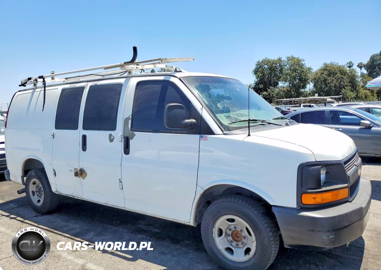 2012 Chevrolet Express 2500 Cargo Delivery Van VIN:1GCWGFCB3C1123327 - 4
