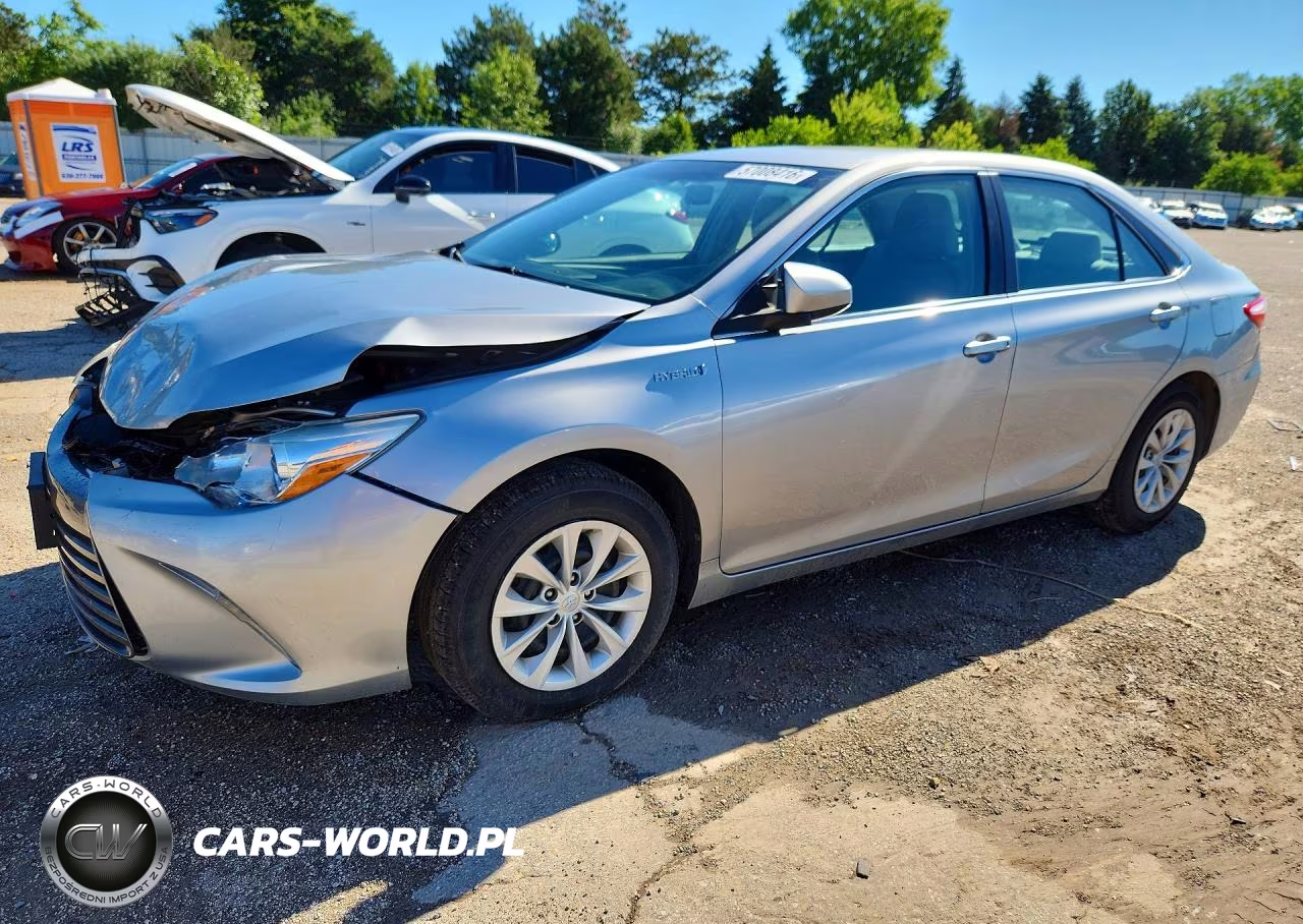 2016 Toyota Camry Hybrid Le – zdjęcie 1 z 12
