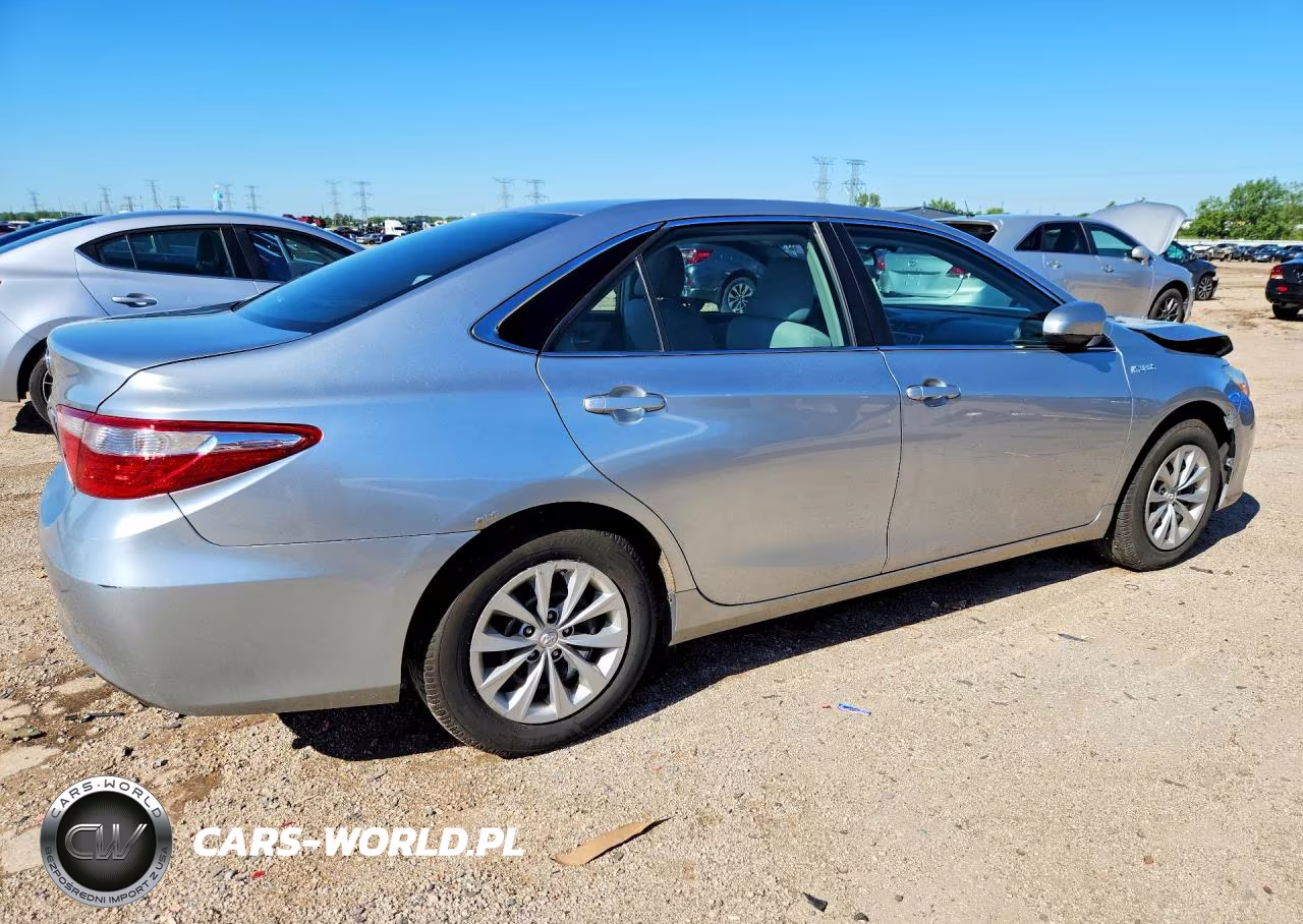 2016 Toyota Camry Hybrid Le VIN:4T1BD1FK7GU199302 - 3