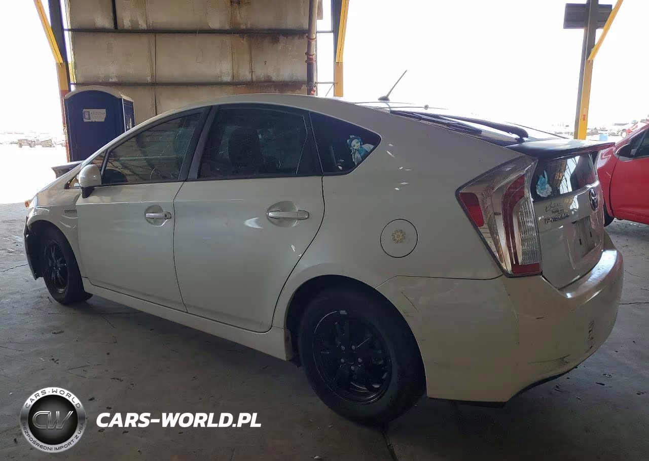 2015 Toyota Prius Two VIN:JTDKN3DU5F0417471 - 2